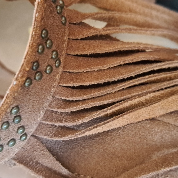 BOHO Chinese Laundry Sandals - Picture 5 of 8